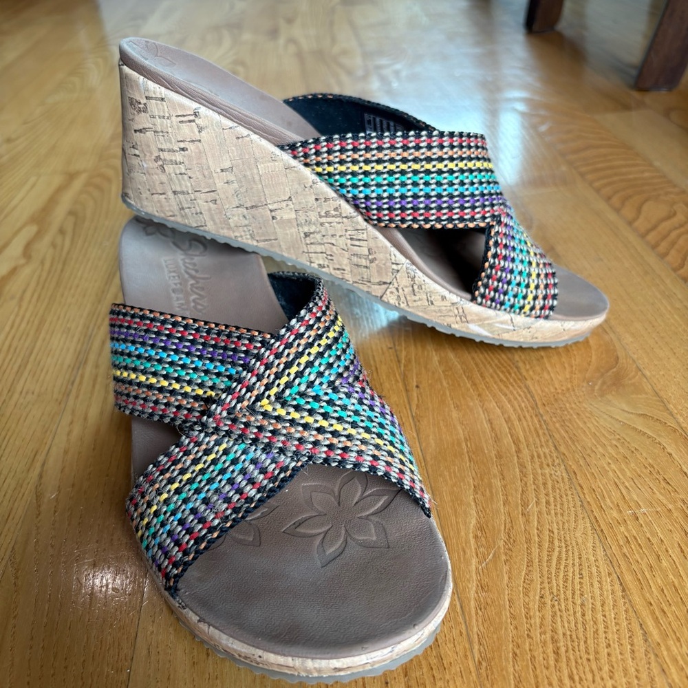 Skechers Beverlee Delighted Wedge Sandals Multi Rainbow Luxe Foam Womens Size 10